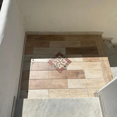 Casa Con Cucina In Giardino E Parcheggio 아파트