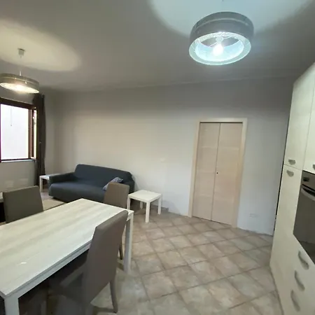 Casa Con Cucina In Giardino E Parcheggio Apartment